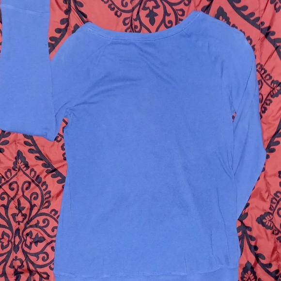 Like new Victoria's secret pink long sleeve shirt size small - Picture 7 of 7